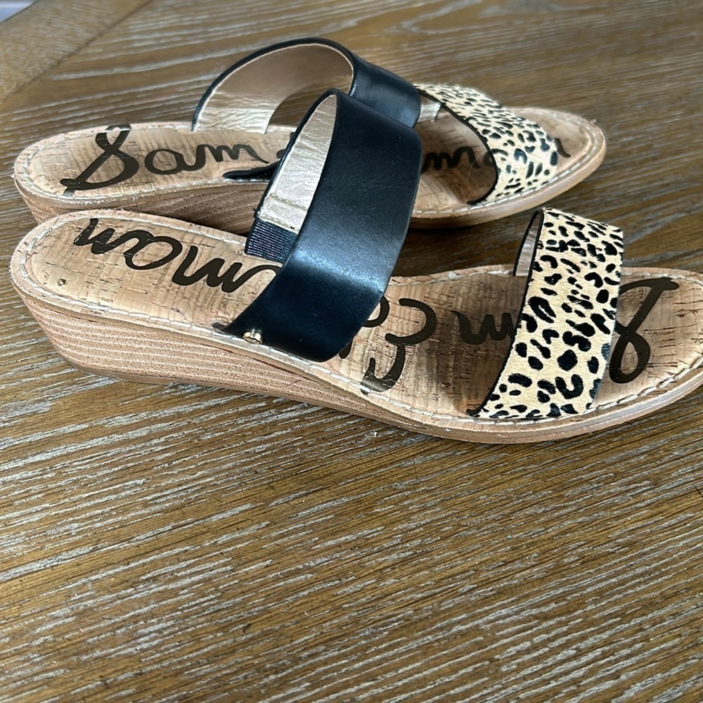 EUC Sam Edelman Gala Two Strap Low Wedge Sandal Size 8 - Picture 4 of 6